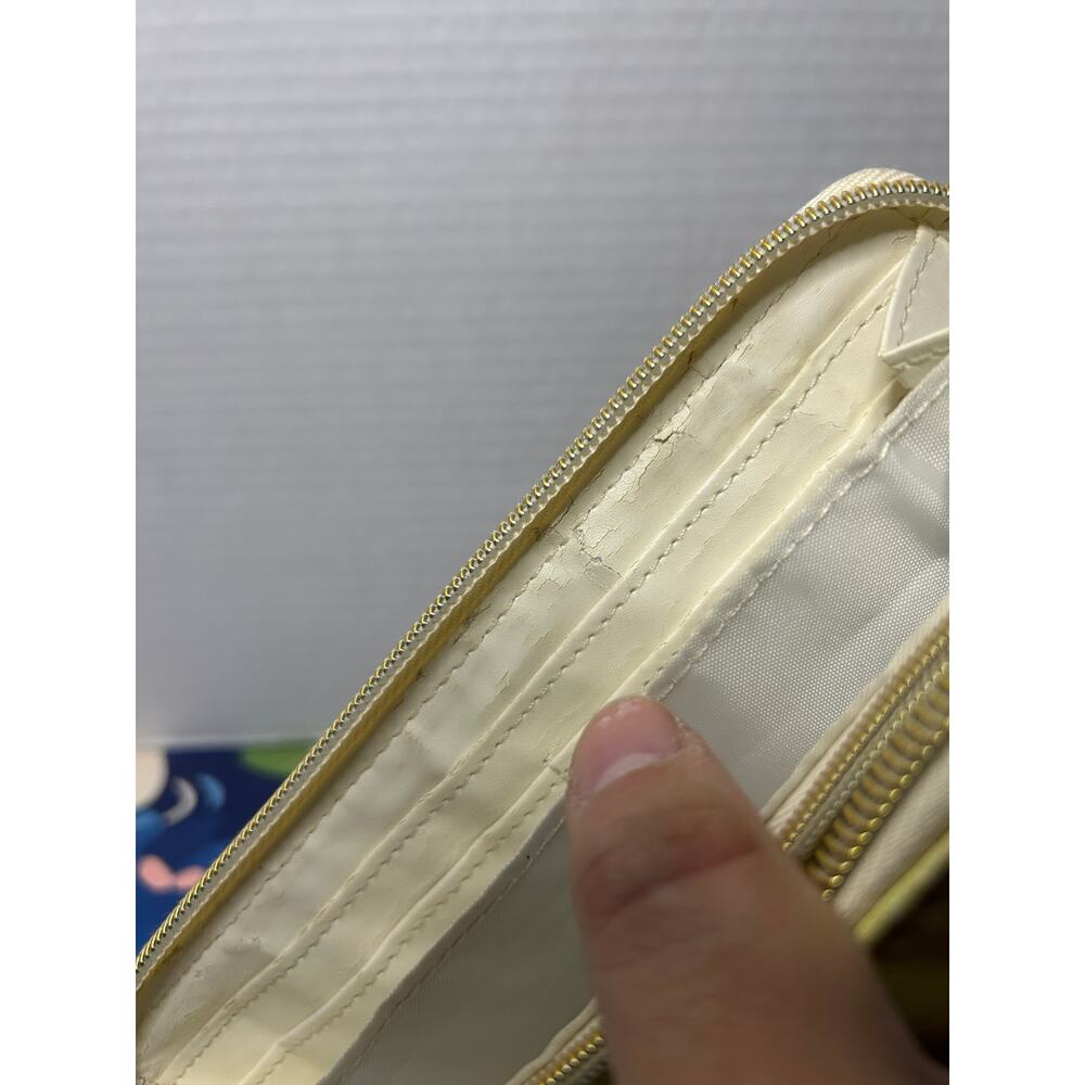 Pokemon Center Alolan Vulpix Crystal Season Long Wallet [FLAWED] - Picture 5 of 12